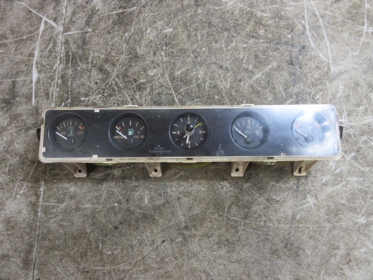 87-91 Jeep Wrangler YJ OEM Center Dash Gauge Set Oil Fuel Temp Clock Volt Cluster 