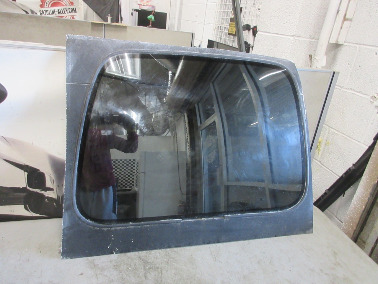 1997-2006 Jeep Wrangler TJ OEM Rear Left Driver Quarter Hardtop Glass Window