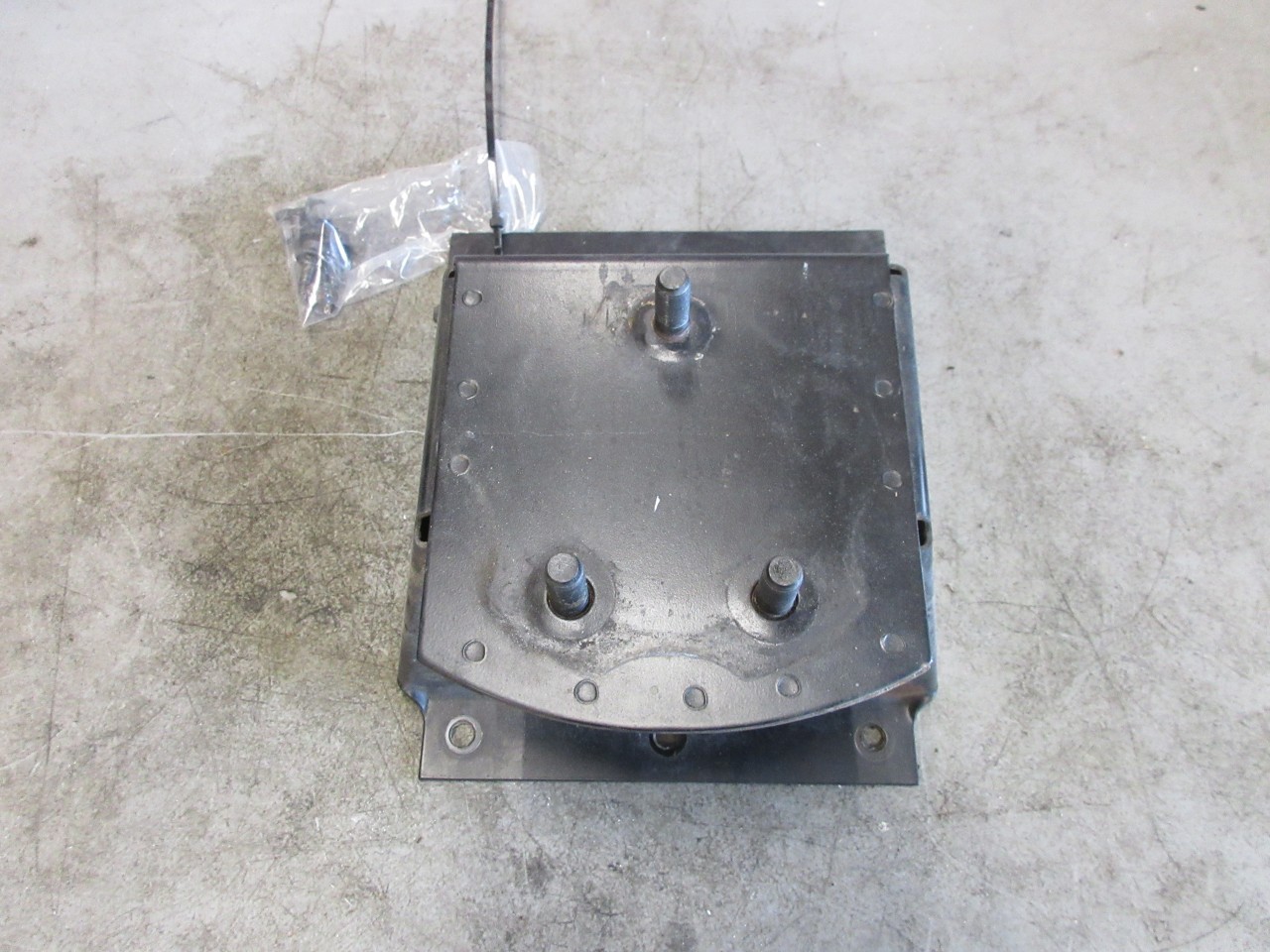 1987-2006 Jeep Wrangler YJ TJ OEM Spare Tire Hoist Carrier 