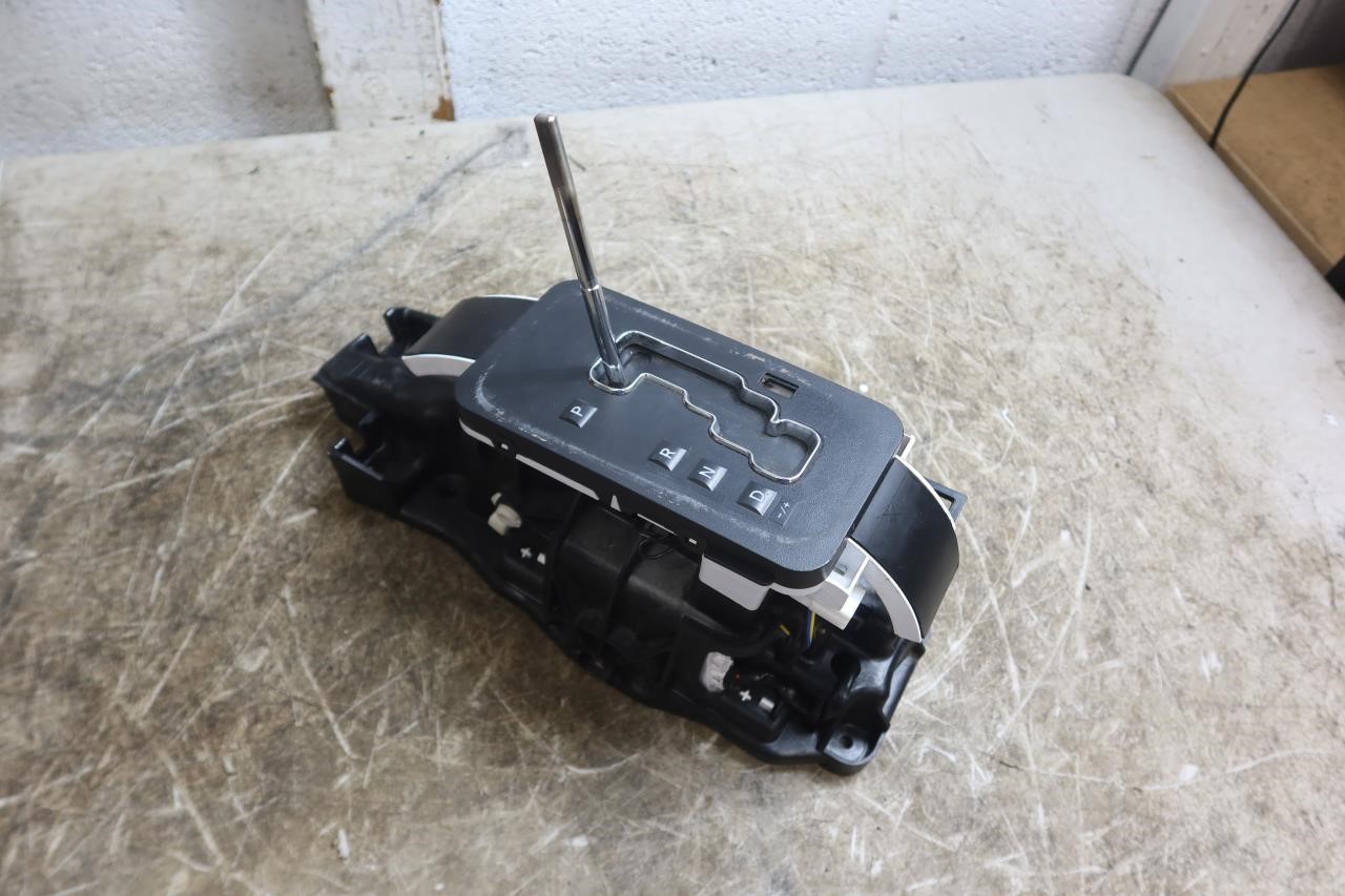 2011-2018 Jeep Wrangler JK OEM Transmission Gear Shifter Selector Assembly