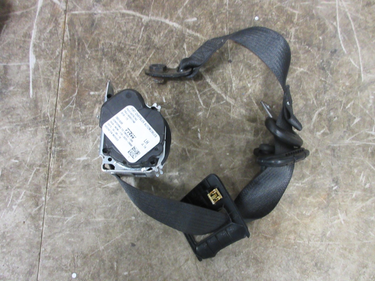 2018 Jeep Wrangler JL OEM 4 Door 2nd Row Seat Belt Retractor 6AC45TX7AC