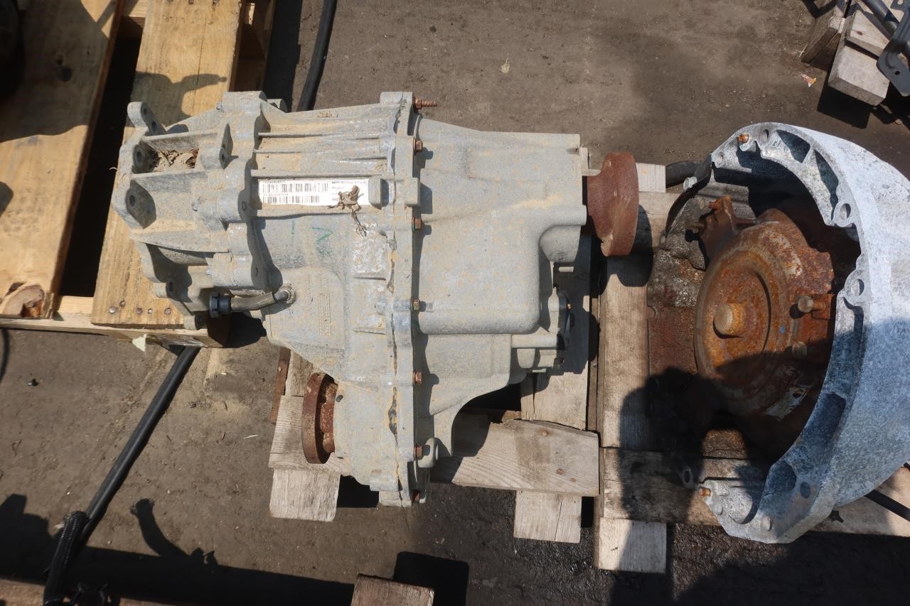 2014-2021 Jeep Grand Cherokee SRT 6.4L OEM Quadra Trac Transfer Case 05038879