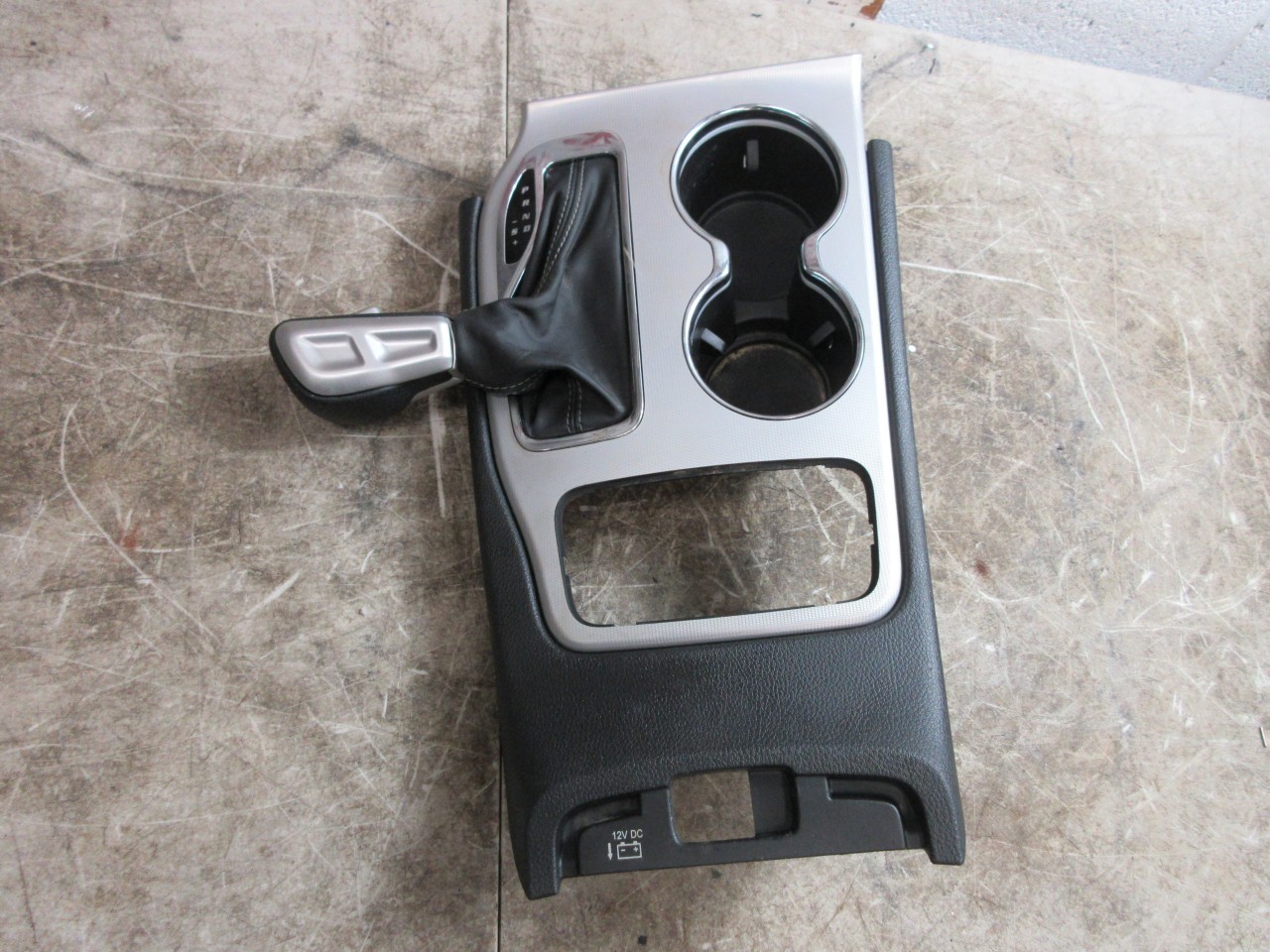 2018-2021 Jeep Grand Cherokee SRT OEM Center Console Shifter Bezel w/ Knob 