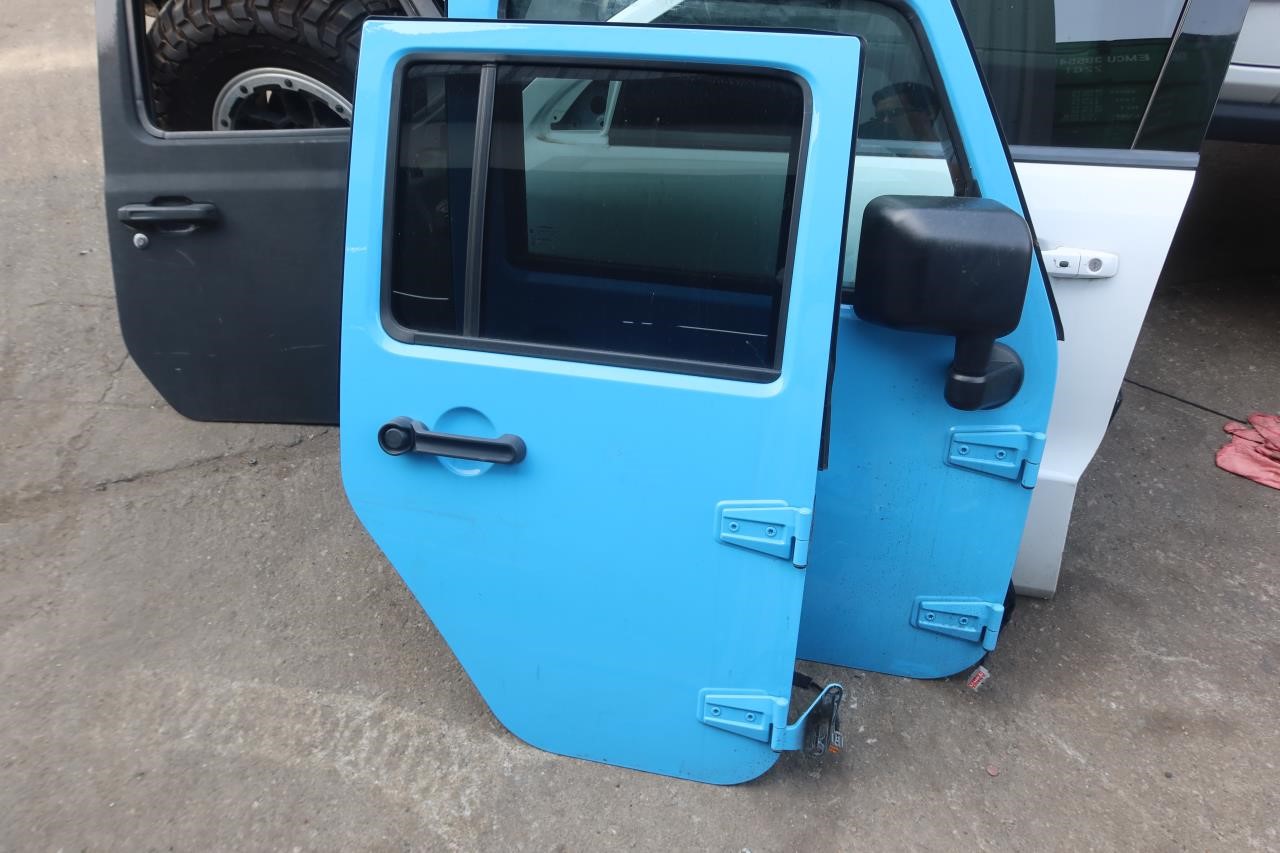 2011-2018 Jeep Wrangler JK JKU OEM Rear Right Side Power Door PQB 68079598