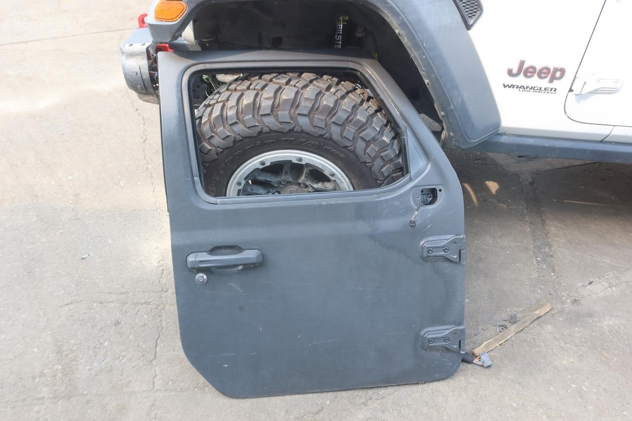 2018-2022 Jeep Wrangler Gladiator OEM Front Right Passenger Door Shell 68281910