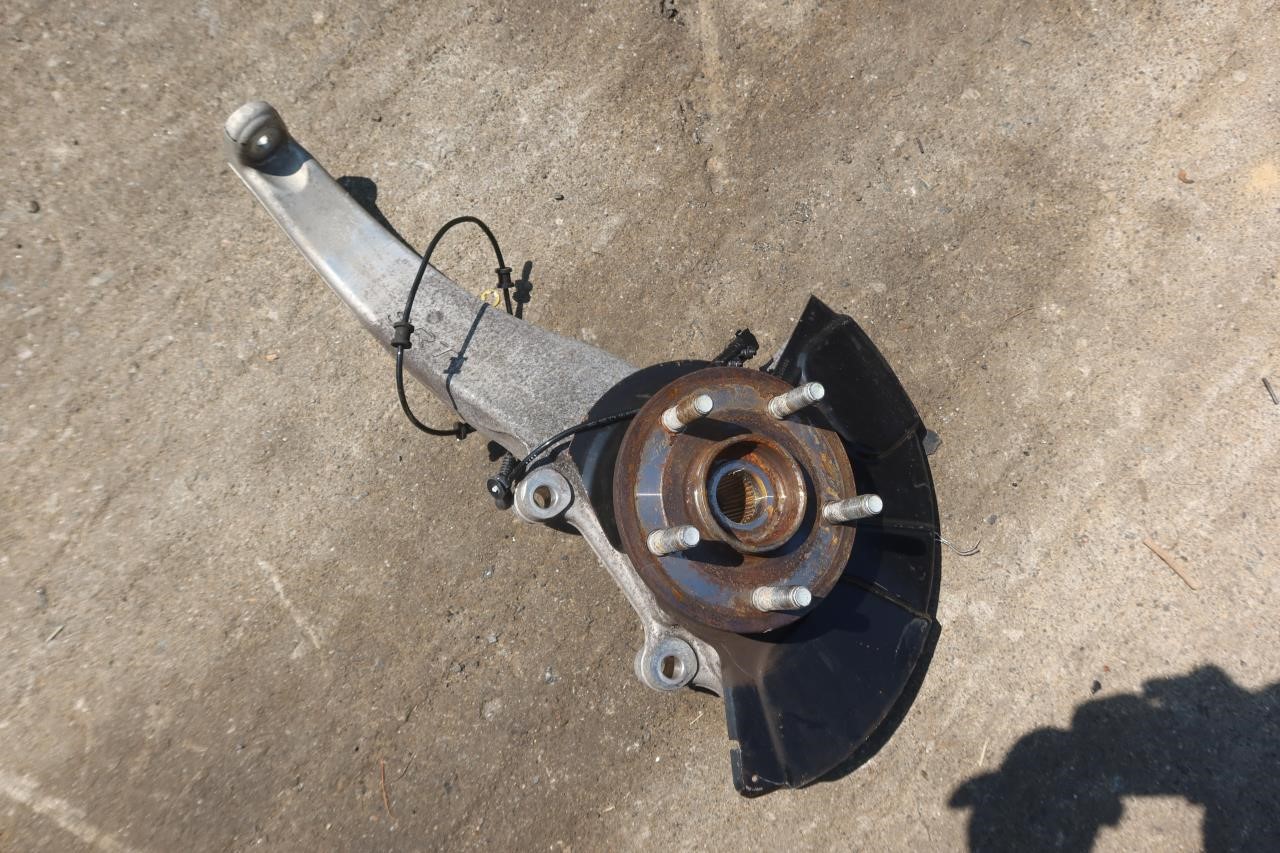 2016-2021 Jeep Grand Cherokee SRT OEM Front Right Knuckle 68251518