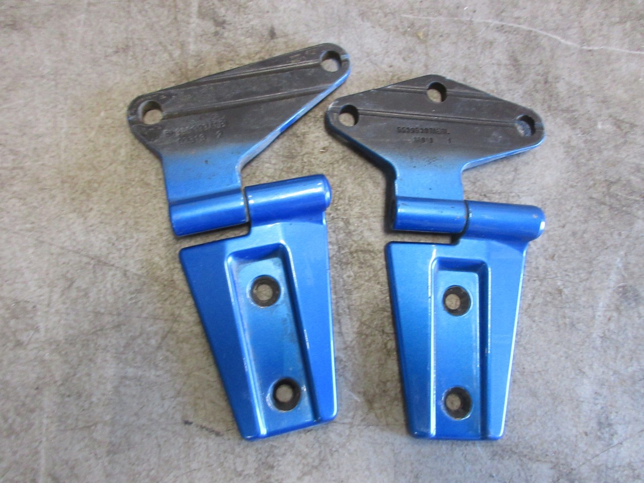 2007-2018 Jeep Wrangler JK OEM Driver Door Hinges Fit Both Front & Rear 55395385