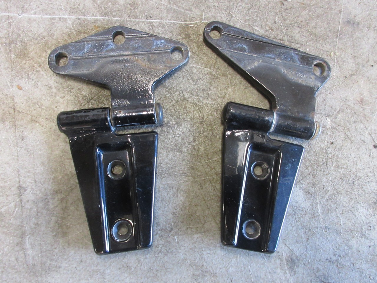 2007-2018 Jeep Wrangler JK OEM Right Passenger Side Door Hinges 55395386