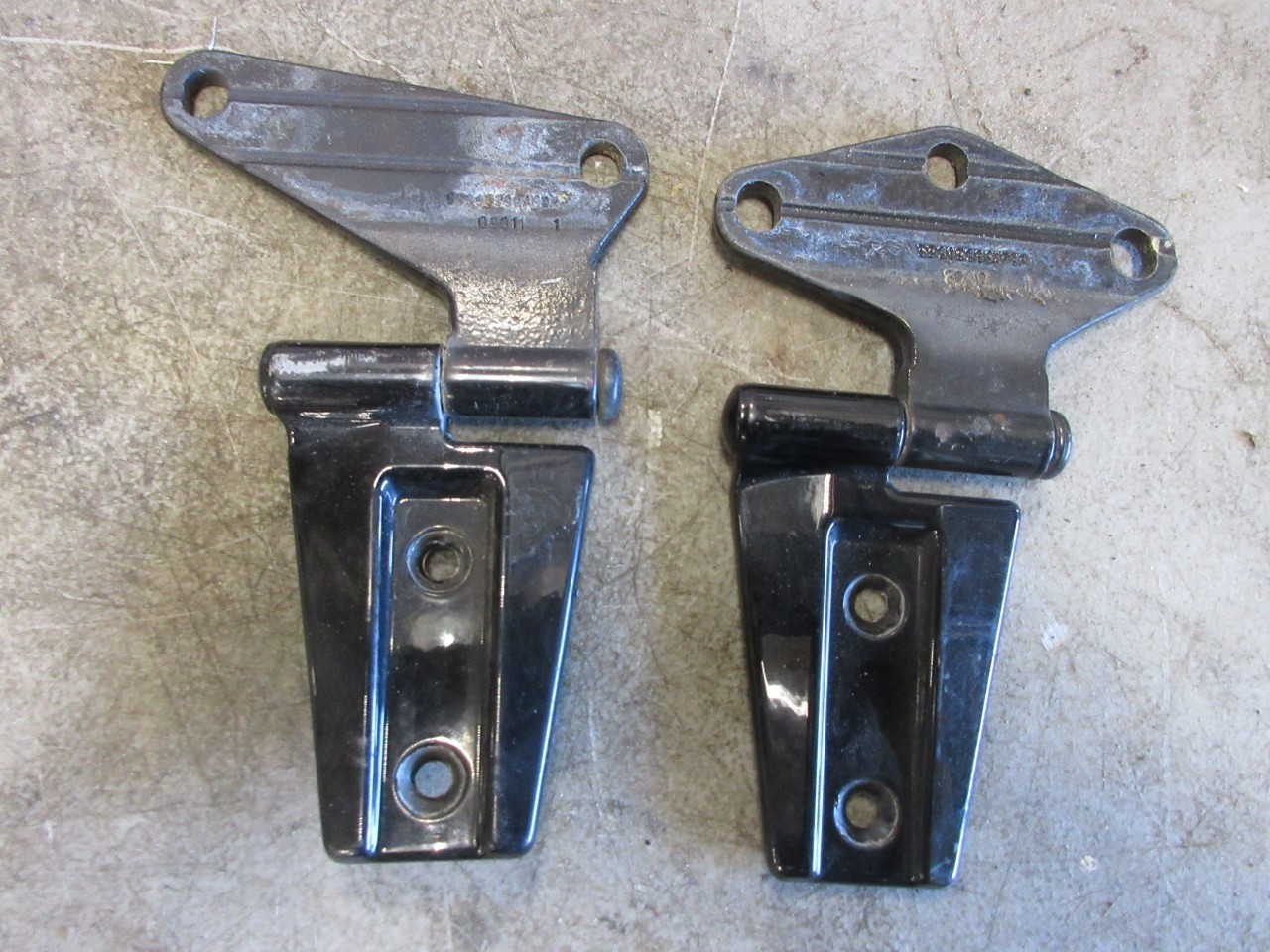 2007-2018 Jeep Wrangler JK OEM Right Passenger Side Door Hinges 55395386