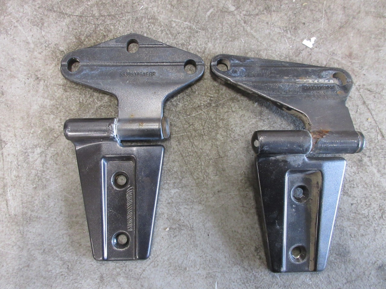 2007-2018 Jeep Wrangler JK OEM Right Passenger Side Door Hinges 55395386