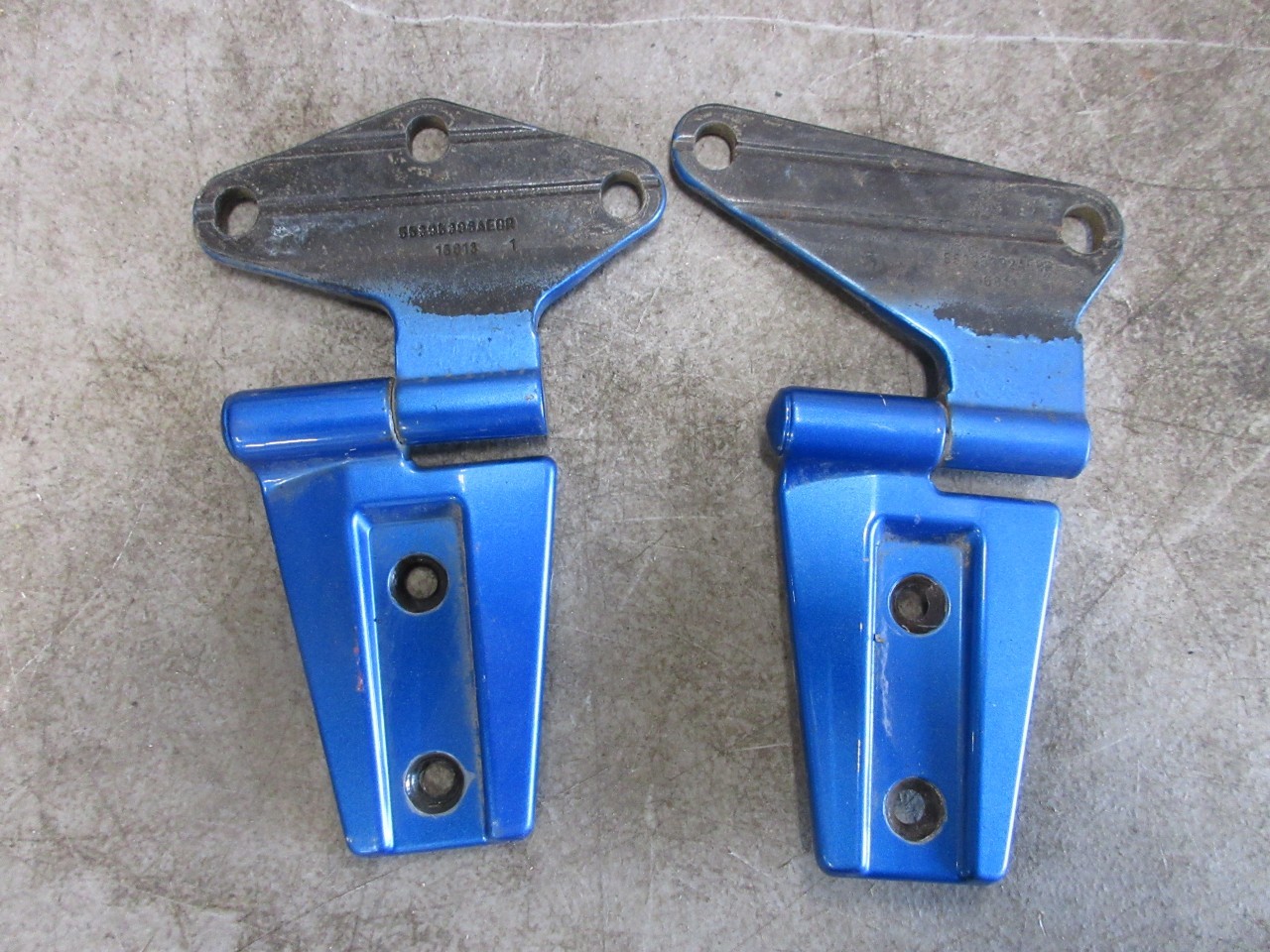 2007-2018 Jeep Wrangler JK OEM Right Passenger Side Door Hinges 55395386