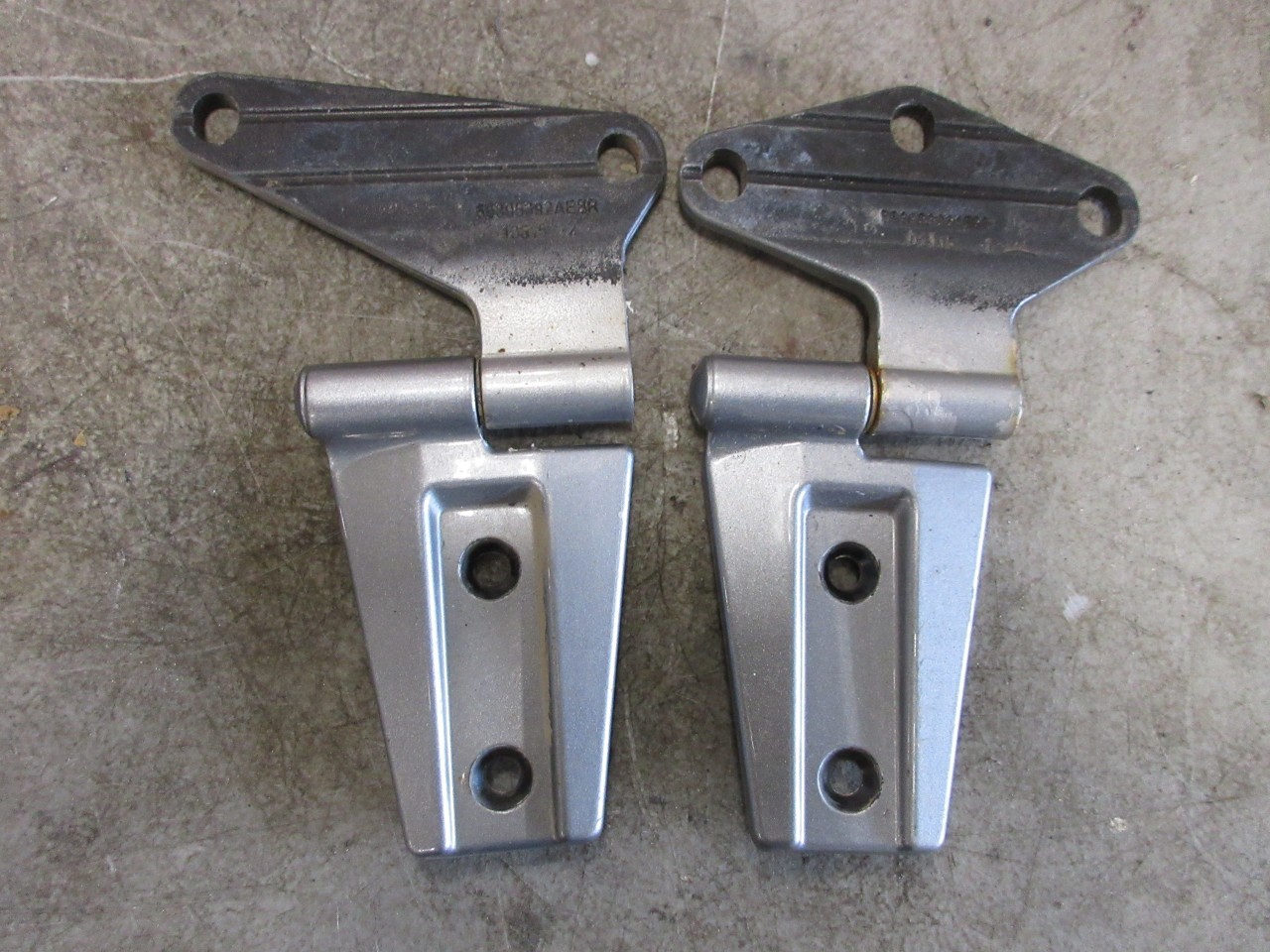 2007-2018 Jeep Wrangler JK OEM Right Passenger Side Door Hinges 55395386