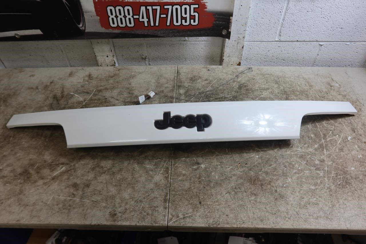 2014-2022 Jeep Grand Cherokee OEM Rear Tailgate Decklid Trim Piece w/ Camera