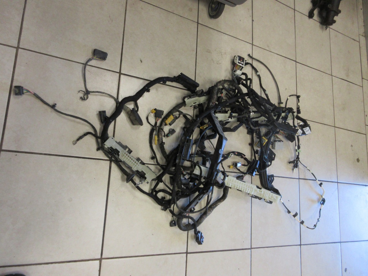 2023 Jeep Wrangler JL OEM Body Wiring Wire Harness 68528667
