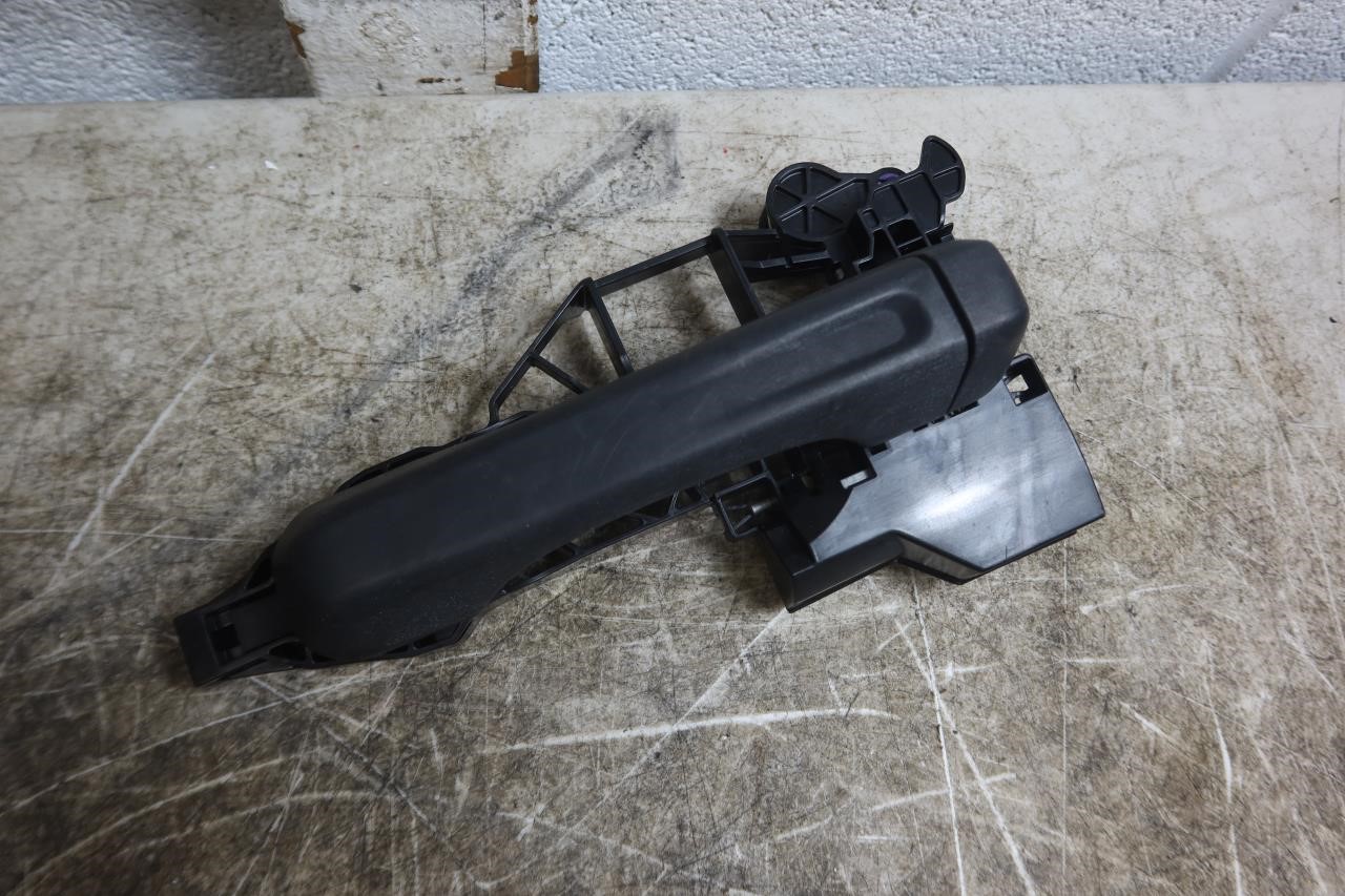 2018-2023 Jeep Wrangler JL OEM Front Right Outer Door Handle w/ Bracket 68290826