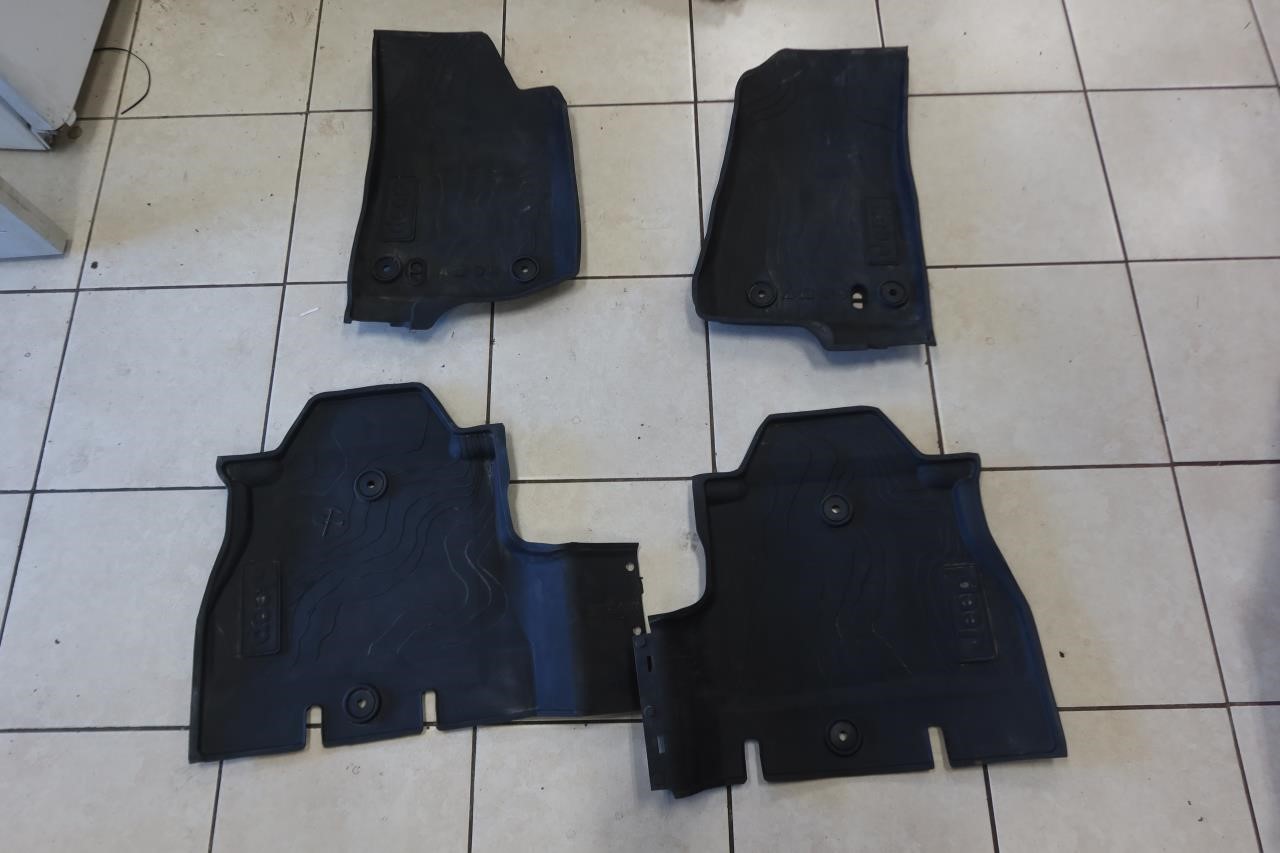 18-2025 Jeep Wrangler JL Rubicon OEM All-Weather Floor Mat Set 82216623