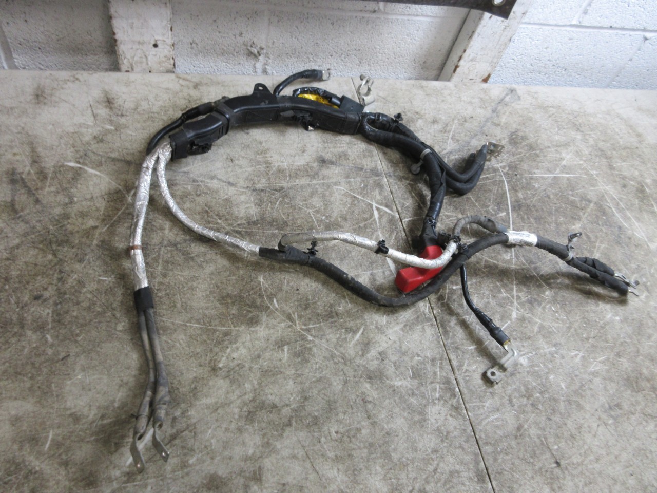 2021-2023 Jeep Wrangler JL OEM Battery Wiring Harness 68525148