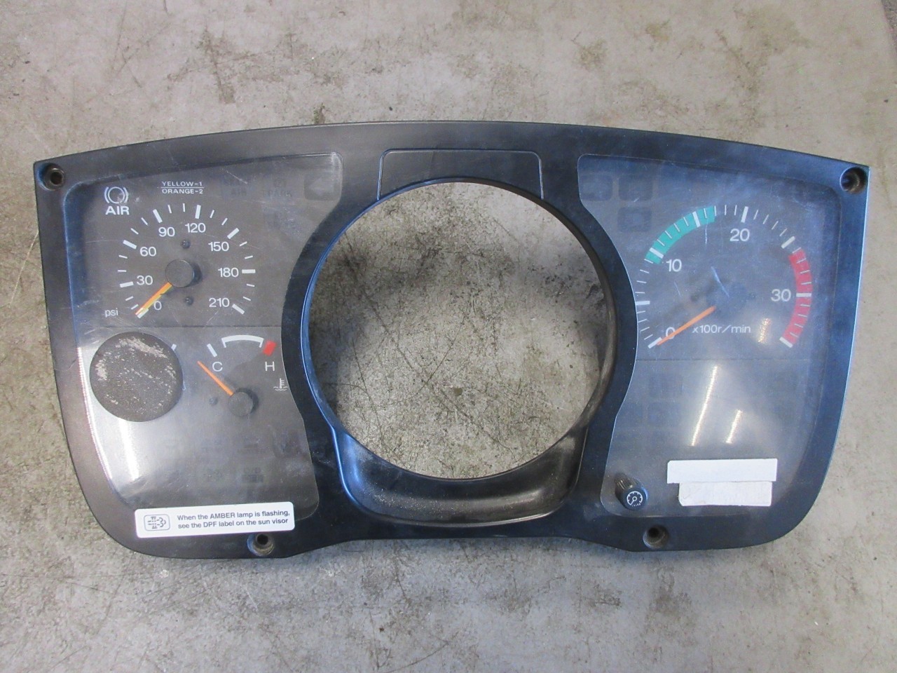 Nissan UD3300 Instrument Panel Cluster Speedometer 24815-30Z0D