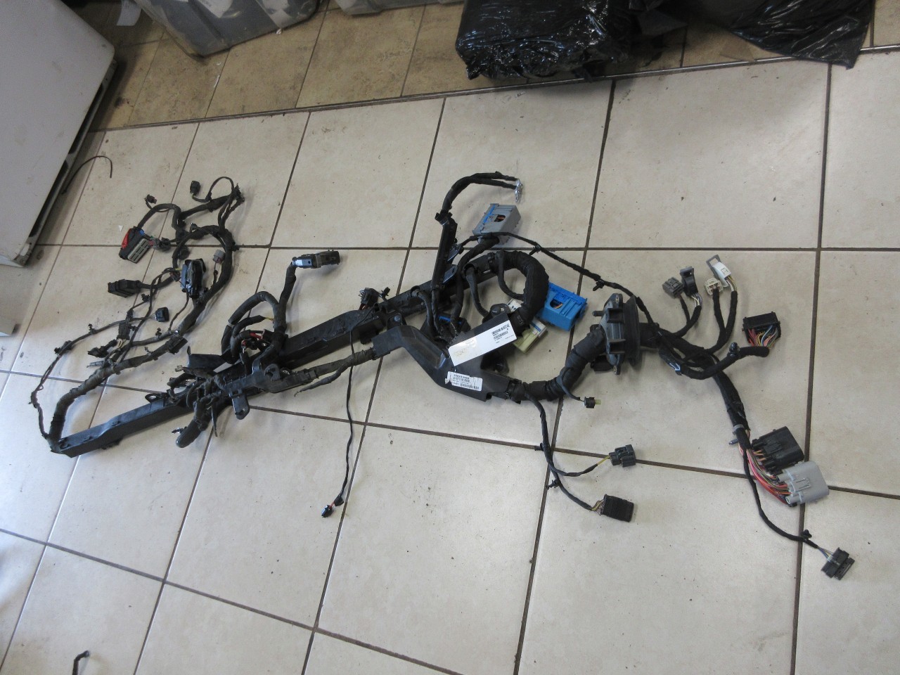 2019 Jeep Wrangler JL OEM Headlamp to Dash Wiring Harness 68396637