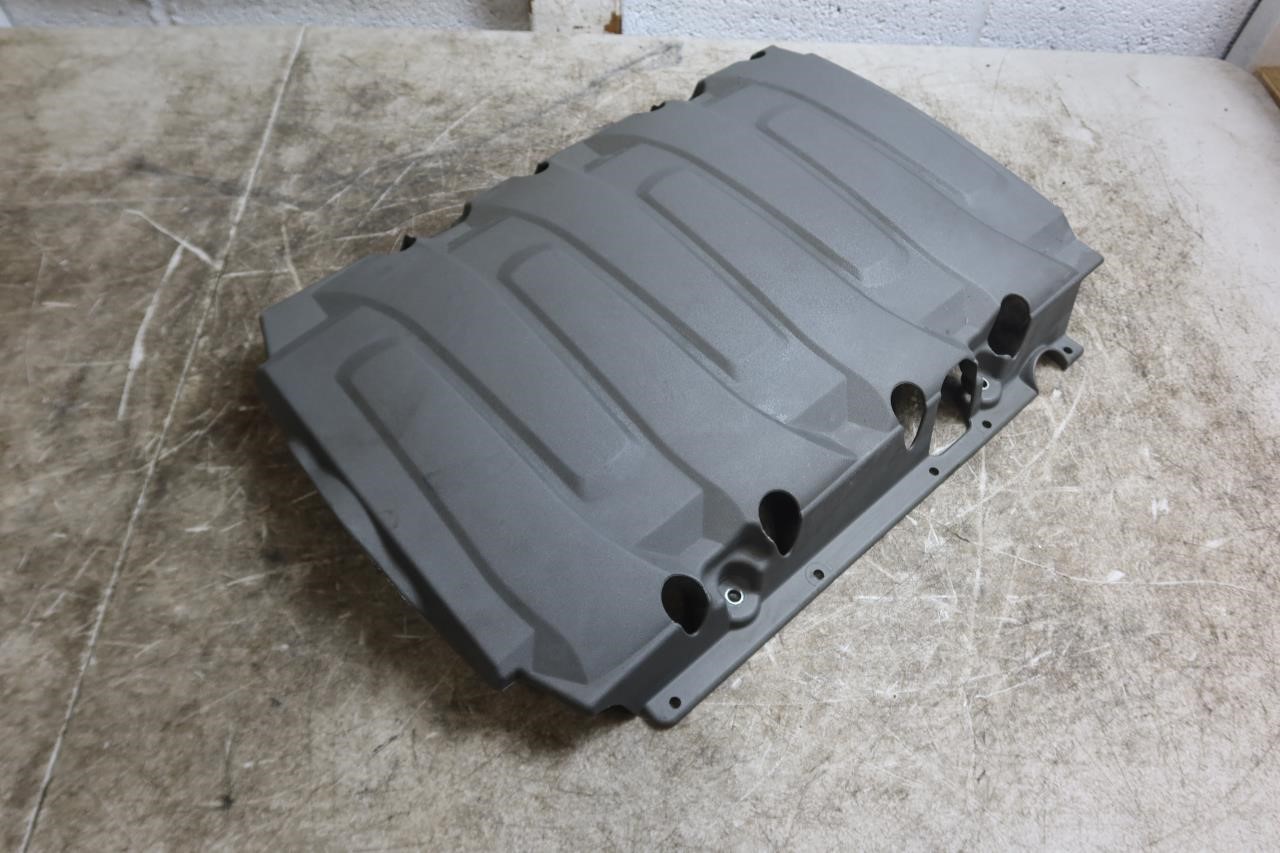 2014-2019 Chevy Corvette C7 OEM Intake Manifold Upper Cover Panel 12619757