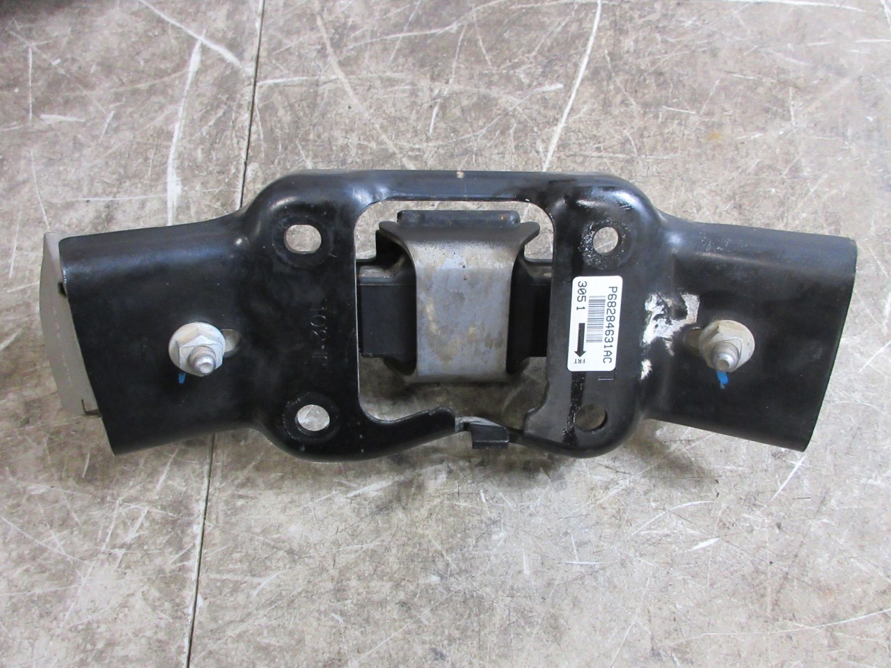 20-2023 Jeep Wrangler JL OEM Transmission Mount Isolator Bracket 68284631