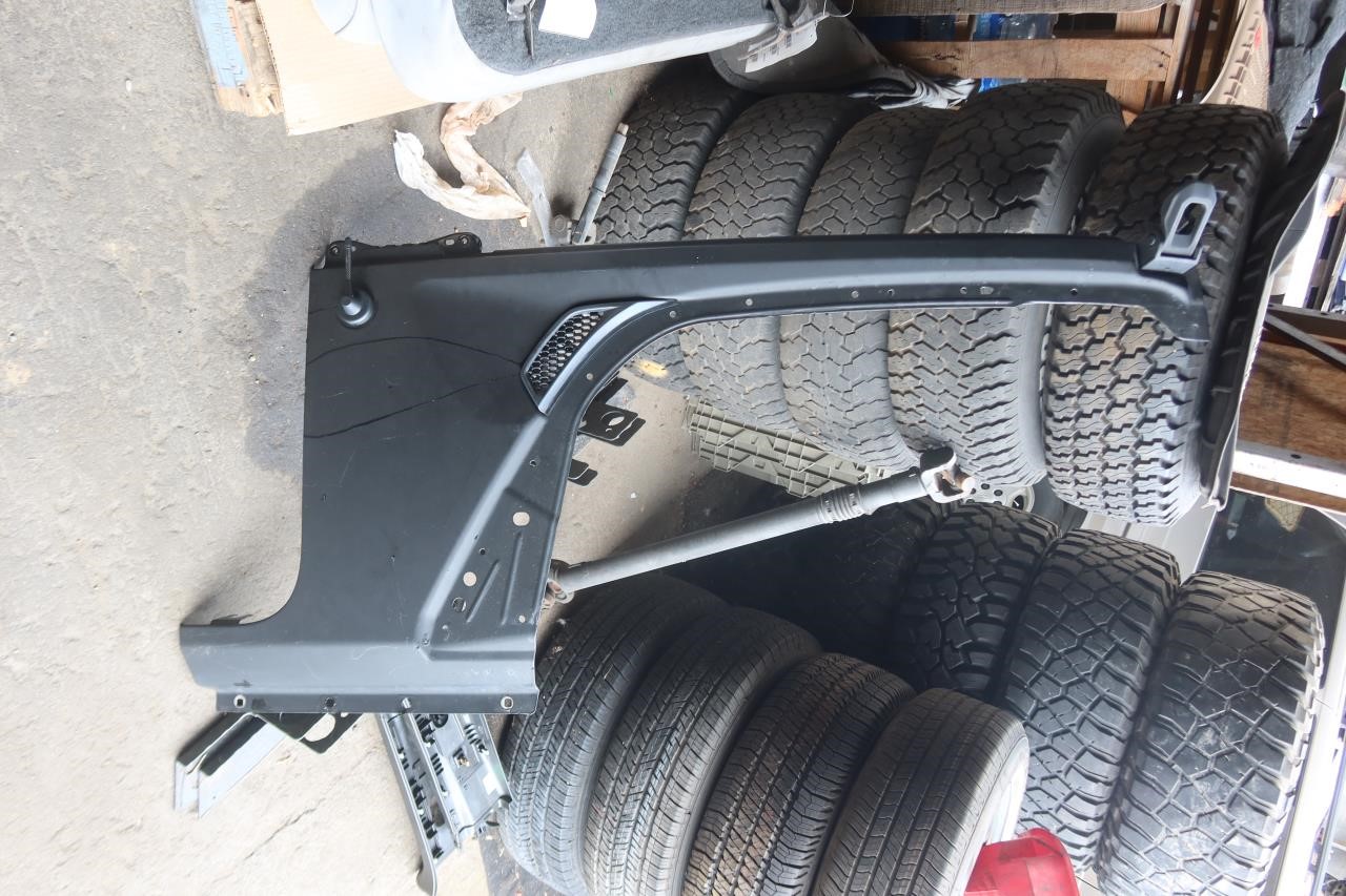 2018-2023 Jeep Wrangler JL OEM Front Right RH Passenger Fender 68281946