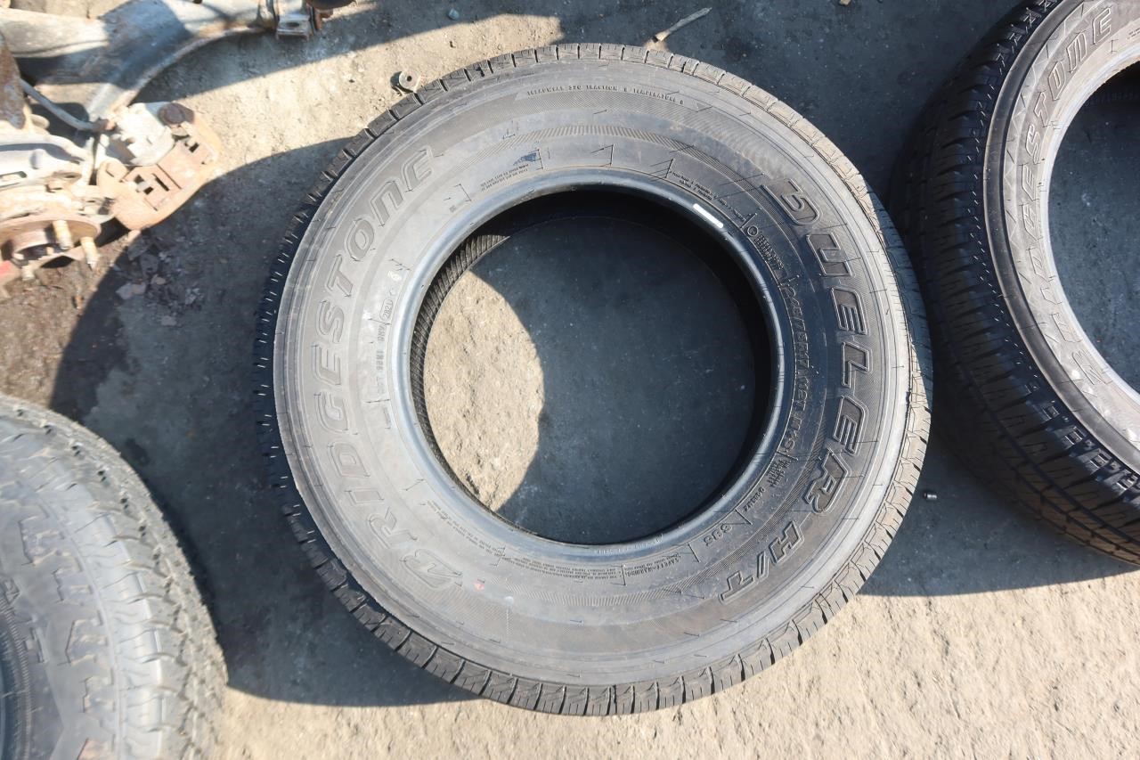 Bridgestone Dueler H/T 245/75R17 Single Tire
