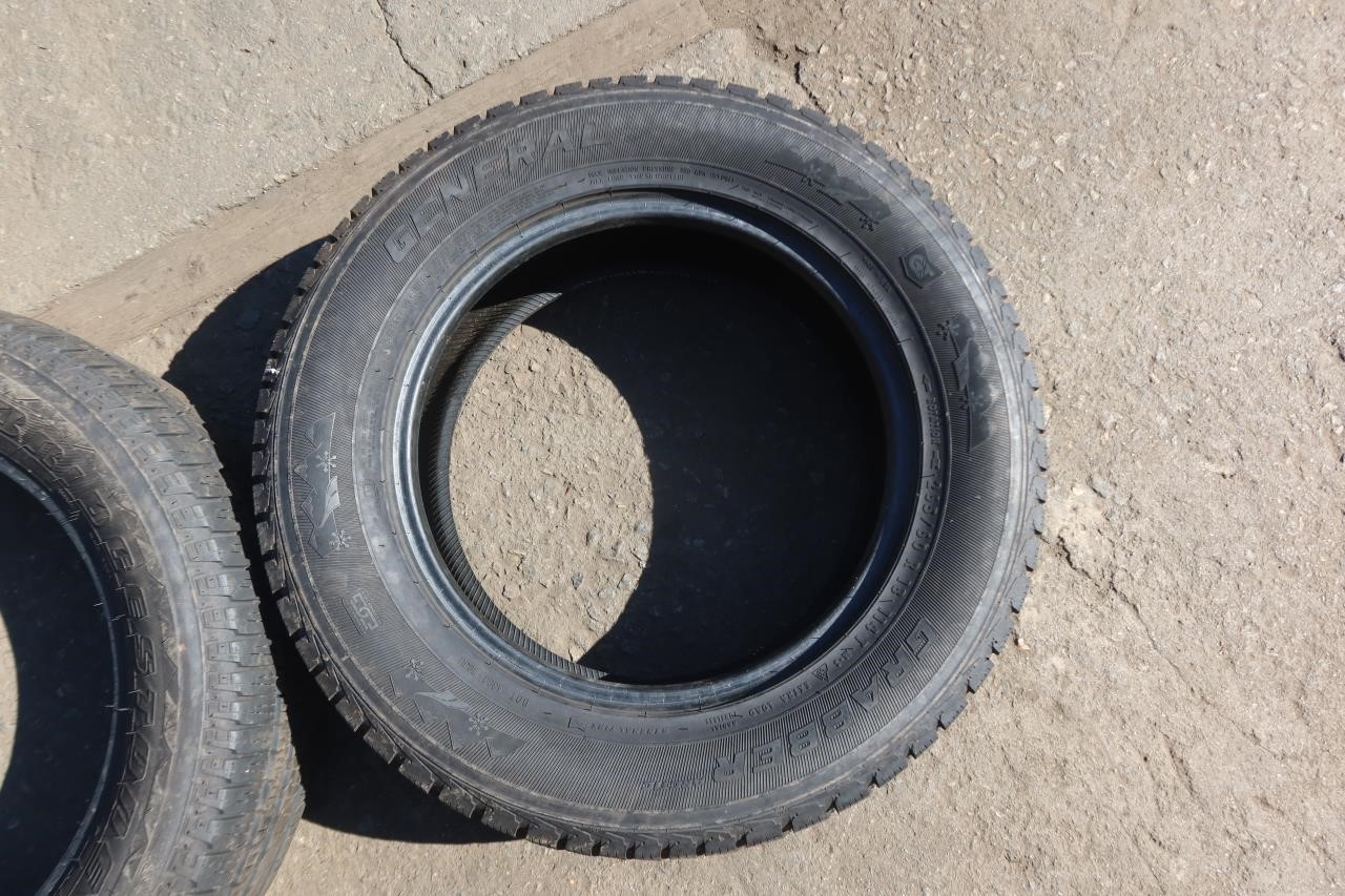 General Grabber Arctic 265/60R18 Single Tire