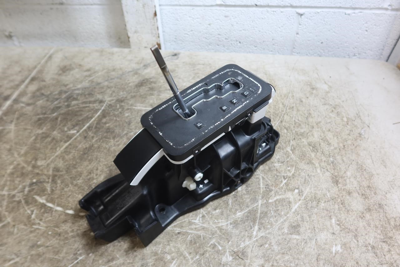 2011-2018 Jeep Wrangler JK OEM Transmission Gear Shifter Selector Assembly