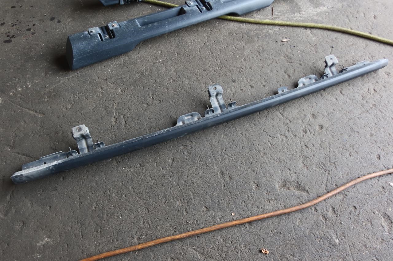 2018-2025 Jeep Wrangler JL 4 Door OEM Left LH Driver Rock Slider 68292911