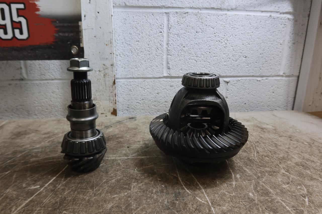 2007-2018 Jeep Wrangler JK OEM 3.73 Differential Carrier Ring & Pinion w/ Spiders