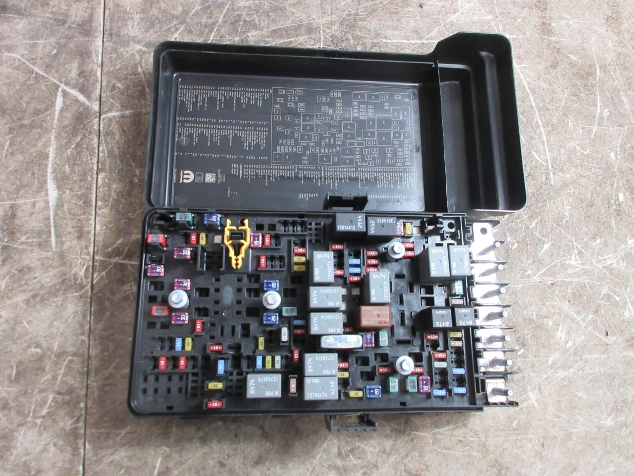 2019-2020 Jeep Wrangler JL OEM Fuse Block Power Distribution Center 68370551