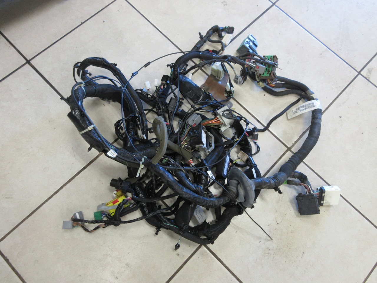 2015-2018 Jeep Wrangler JK OEM Dash Wiring Harness 68234738