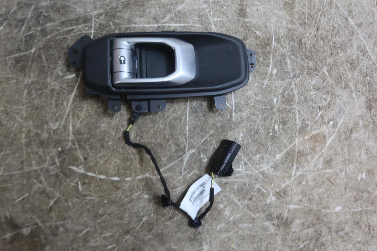 2018-2025 Jeep Wrangler Gladiator OEM Front Left Interior Door Handle 68323951