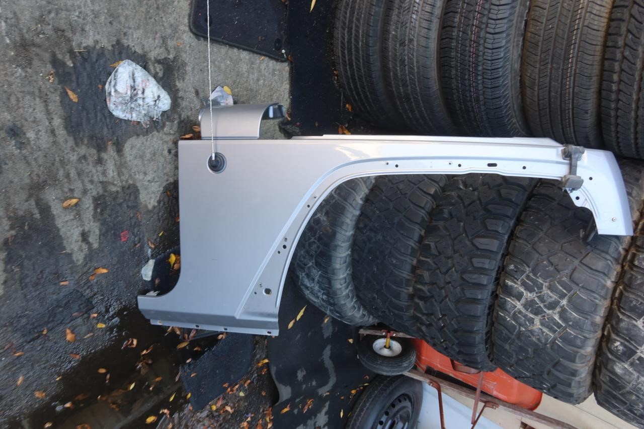 2007-2018 Jeep Wrangler JK OEM Front RH Passenger Fender 68029992
