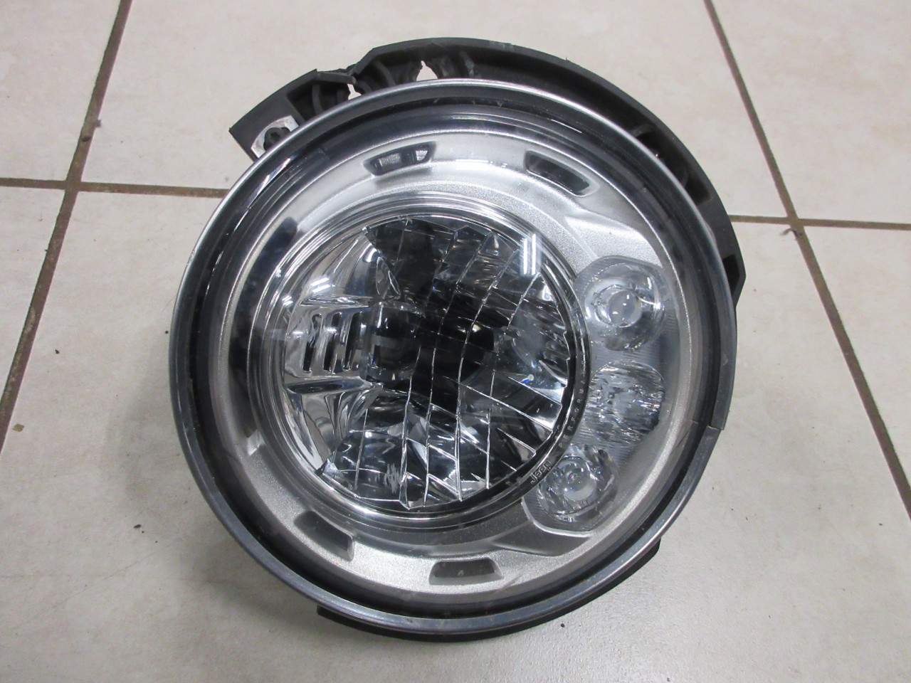 2017 2018 Jeep Wrangler JK OEM LED Left Driver LH Headlamp 68304051