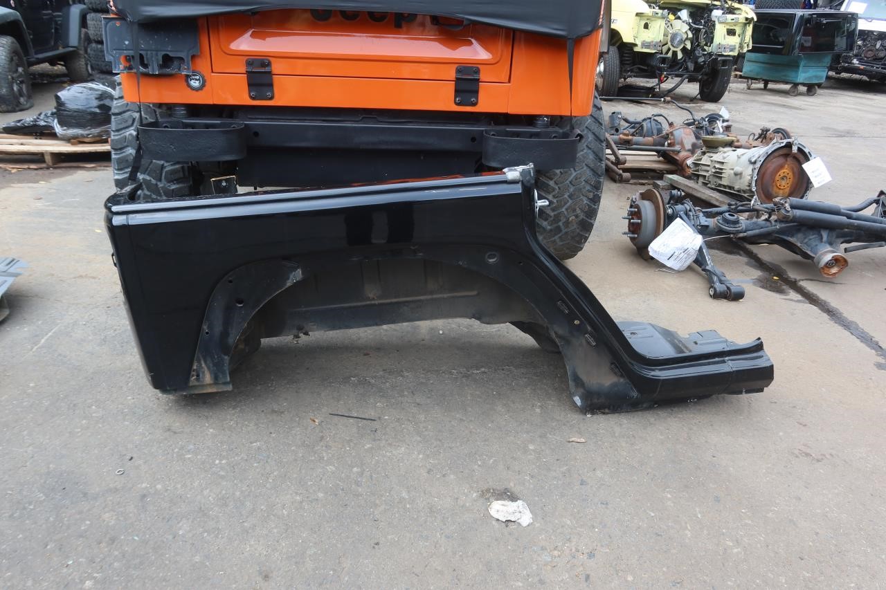 2007-2018 Jeep Wrangler JK OEM Right Passenger Quarter Panel Piece Cut 68002324