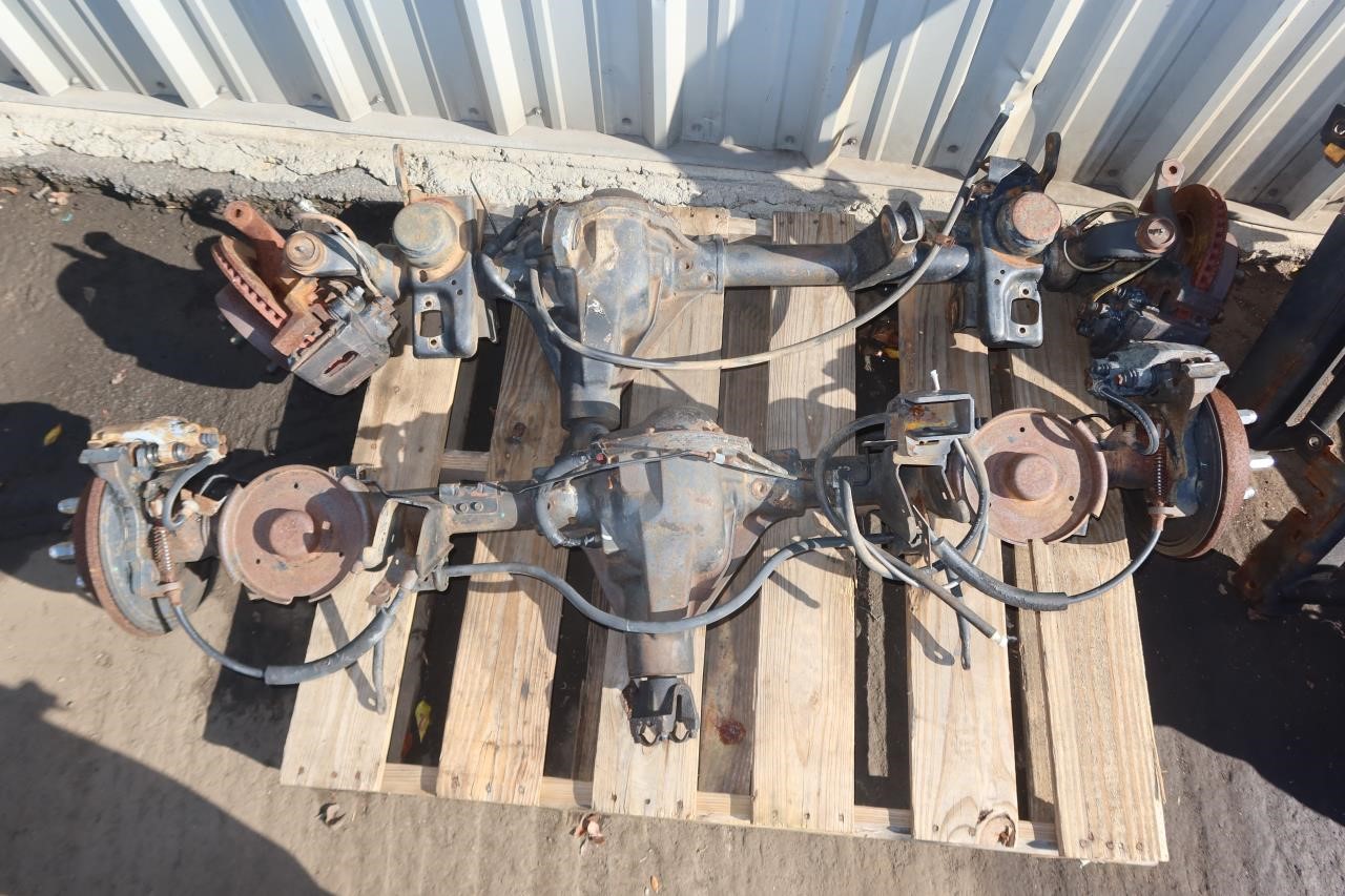 2003-2006 Jeep Wrangler TJ Rubicon OEM Front & Rear Axle Pair 4.10