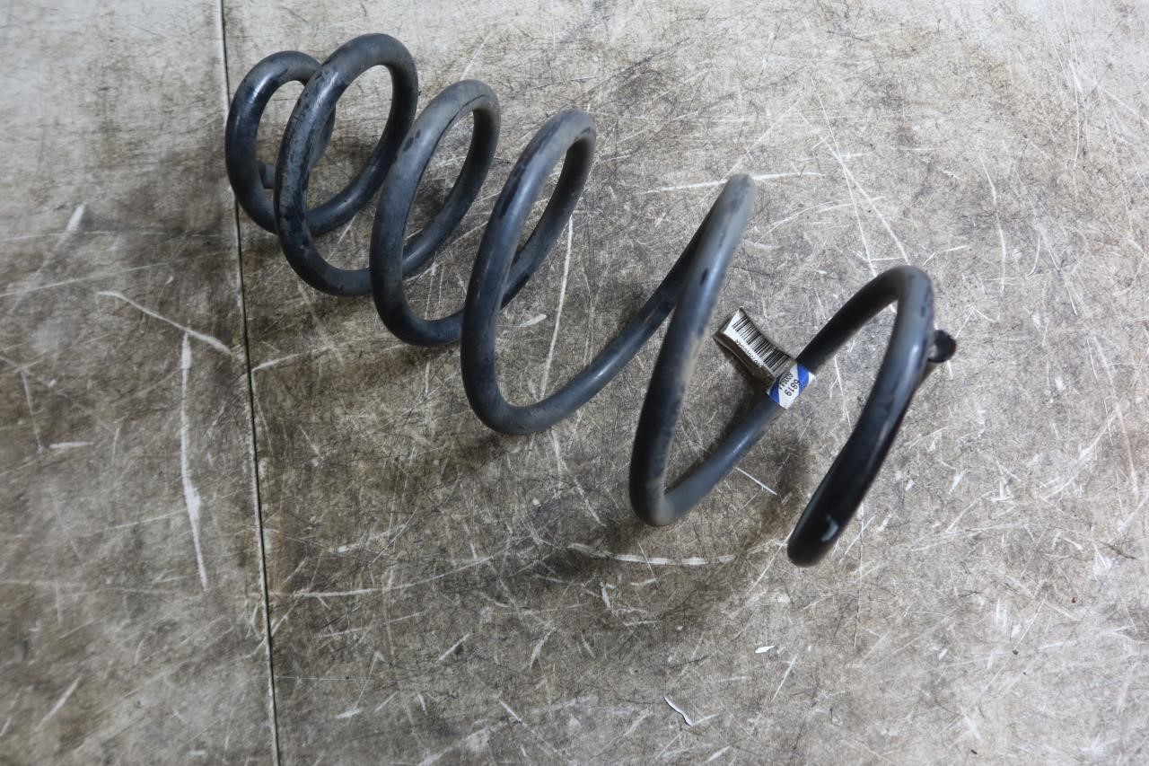 2014-2018 Jeep Wrangler JK OEM Rear Coil Spring Single 68196009