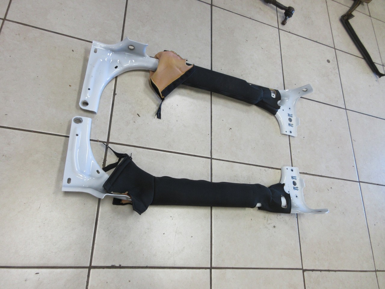 2007-2018 Jeep Wrangler JK JKU OEM Roll Bar-Side Rails 55395480AK 55395481AK