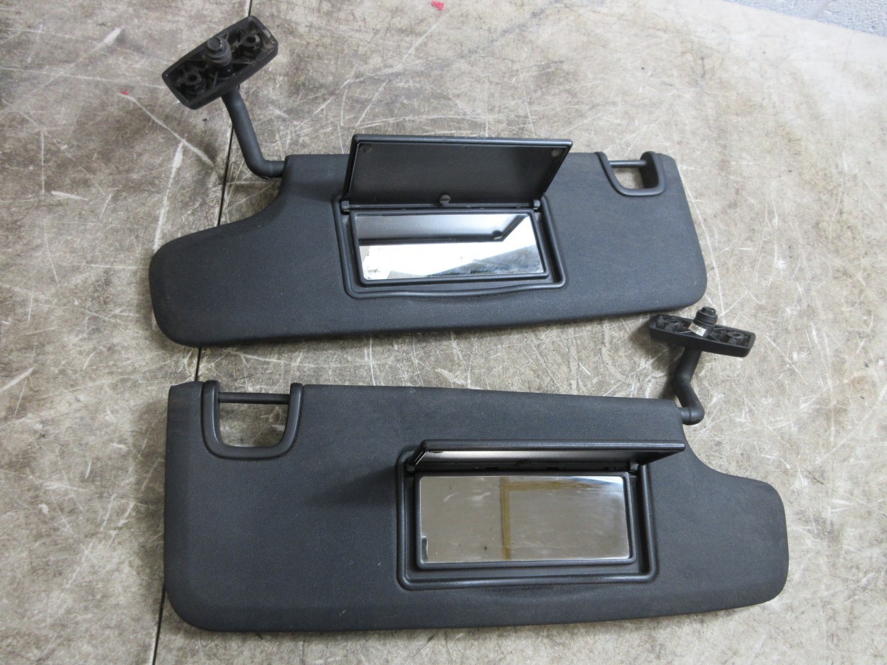 2007-2018 Jeep Wrangler JK JKU OEM Interior Sun Visor Pair Left & Right