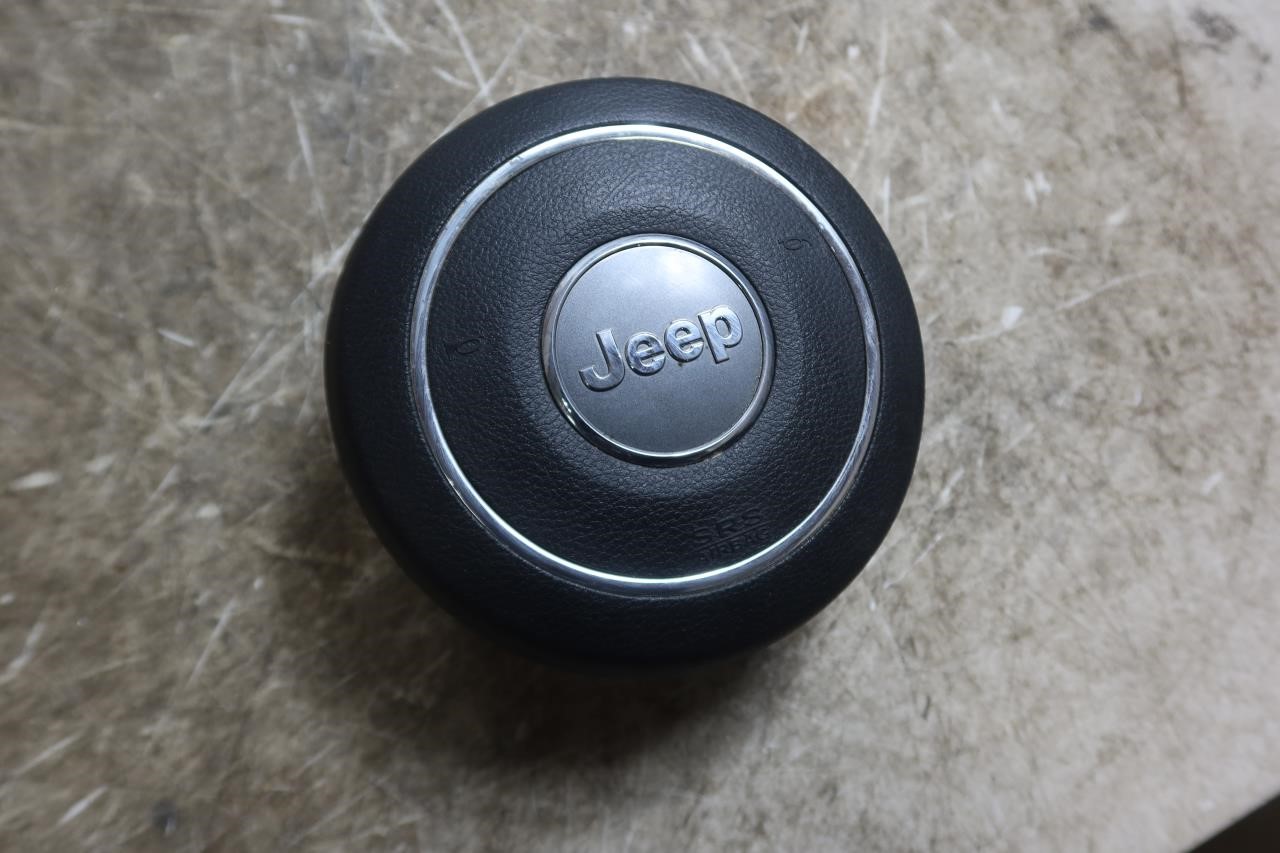 2011-2018 Jeep Wrangler JK OEM Steering Wheel Assembly 6JX10DX9AC

HG2121 