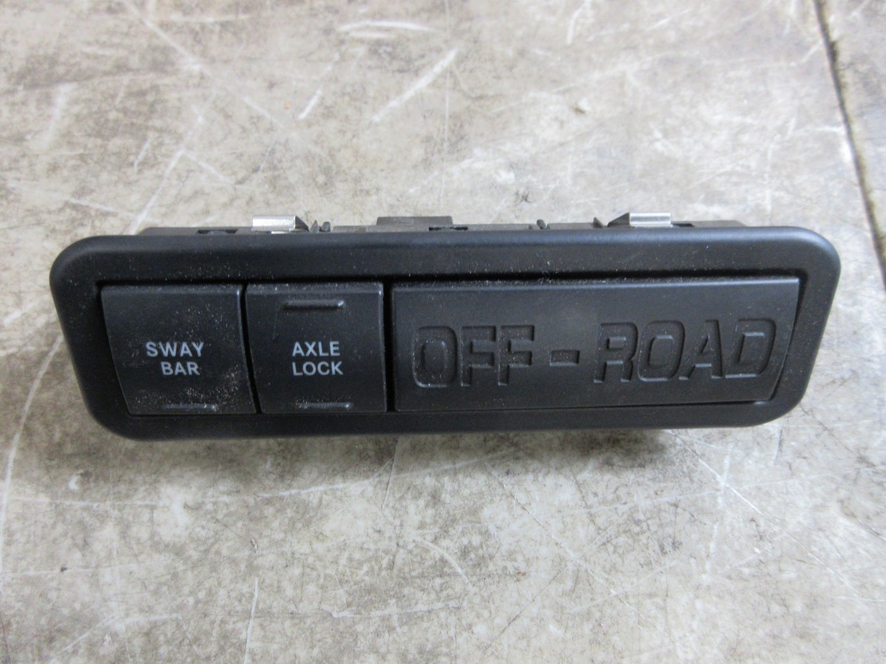 2011-2018 Jeep Wrangler JK OEM 2 Gang Rubicon Locker Sway Bar Switch 56046264