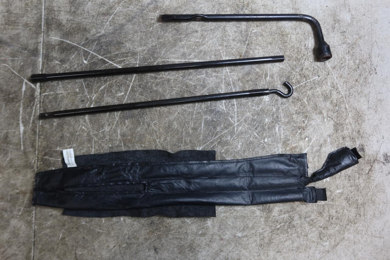 2007-2018 Jeep Wrangler JK OEM Spare Wheel Tire Tools Kit w/ Bag