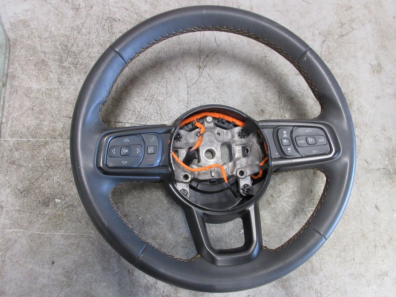 2024+ Jeep Wrangler JL OEM Steering Wheel w/ Buttons 7ER712
