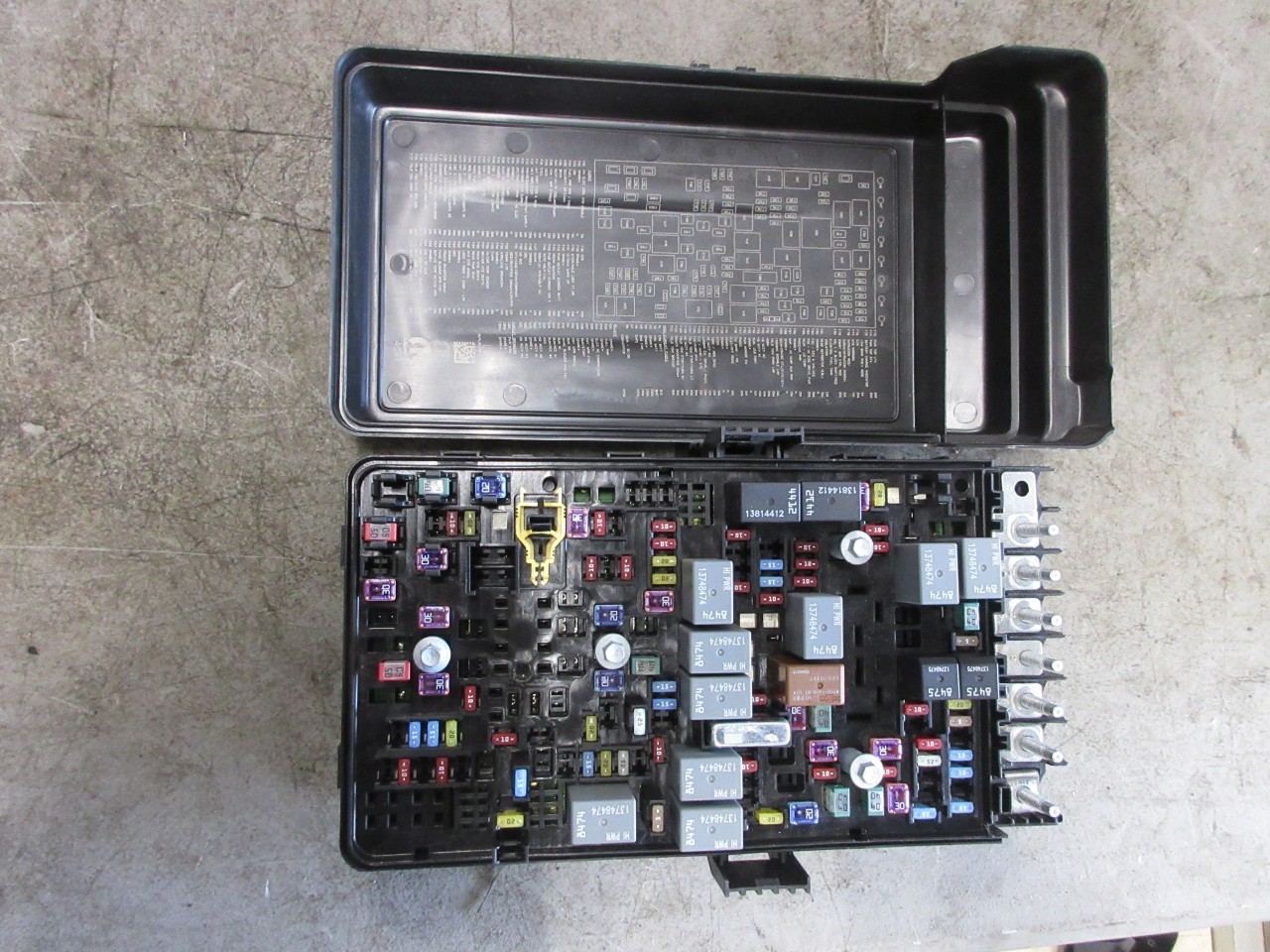 2024 Jeep Wrangler JL OEM Fuse Box Power Distribution Block Center 68574988