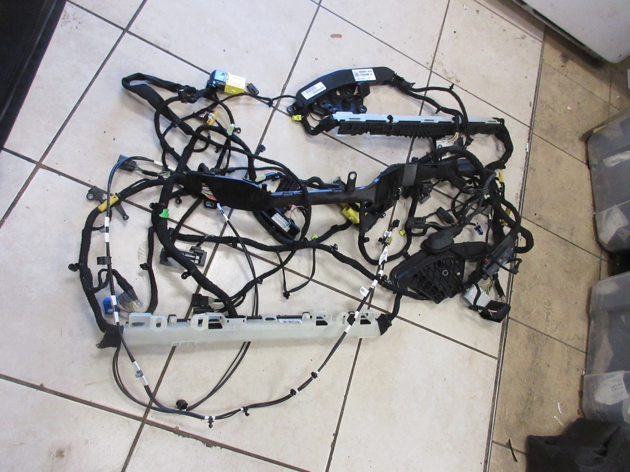 2024 Jeep Wrangler JL Sport OEM Body Wiring Harness 68598467