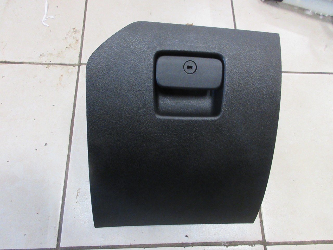 2018-2025 Jeep Wrangler JL Gladiator JT OEM Interior Glove Box 6AB14TX7AC