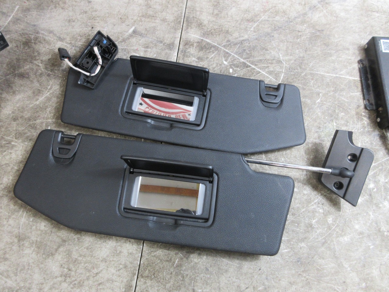 2018-2023 Jeep Wrangler JL /Gladiator OEM Sun Visor Pair Left & Right