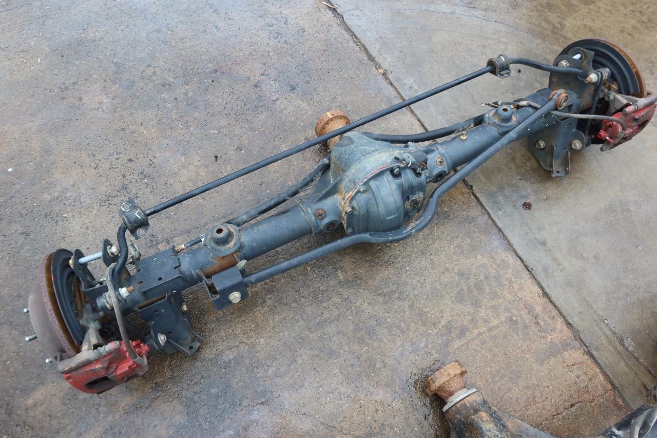 2017 Jeep Wrangler JK Rubicon Recon OEM Rear Axle 4.10 Differential